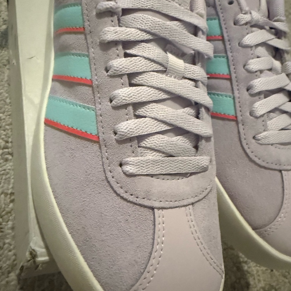 Adidas Women's Pastel Sneakers with Red and Blue Stripes - Picture 4 of 5